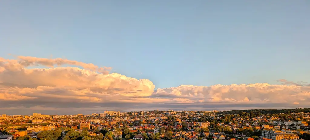 Coucher de soleil sur les coteaux boisés de Meudon